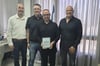 הנהלת לשכת סוכני הביטוח בישראל העניקה מגן הוקרה ליזם המצליח, מיקי קופל, על תרומתו הגדולה לענף