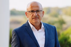 אמיר רוזנבלום, צילום: סשה בכיט