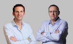 מימין: עמית בירמן, מנכ״ל קבוצת שיכון ובינוי, צילום: עומר סומך / יובל סקורניק, מנכ״ל שיכון ובינוי אנרגיה, צילום: אסף רביבו