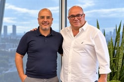 מימין: משה צרפתי וערן ענבים, צילום: נתלי גרין