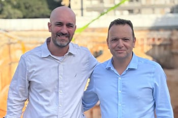 עדי דנה, מנכ״ל אזורים וערן מנור, מנכ״ל אשטרום קבלנות, צילום: ליאור פתאל עדי דנה, מנכ״ל אזורים וערן מנור, מנכ״ל אשטרום קבלנות, צילום: ליאור פתאל