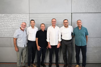 מימין: אריה בכר, רן קוניק, גיל גבע, אליעזר מזינתר, אורי לוין ומארק ויסמן, קרדיט צילום: איתמר סיידא