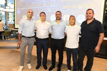 ענר בן יוסף מנהל מניעת הונאות בישראכרט, דורון שימחי, יועץ אסטרטגי לסטארטאפים ומרצה ליזמות, זוהר סלם, מייסד ומנכ״ל אקו-סיינס, מוני אברהם, סמנכ״ל ניהול סיכונים בישראכרט, סער מרזן מנהל הגנת סייבר בבינלאומי. צילום: גיא מועלם