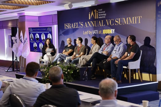 יאיר שינדל, שלמה דוברת, יורם טיץ, יפעת אורון, אדם פישר גיגי לוי וקרין מאיר רובינשטין, צילום: גיא יחיאלי 