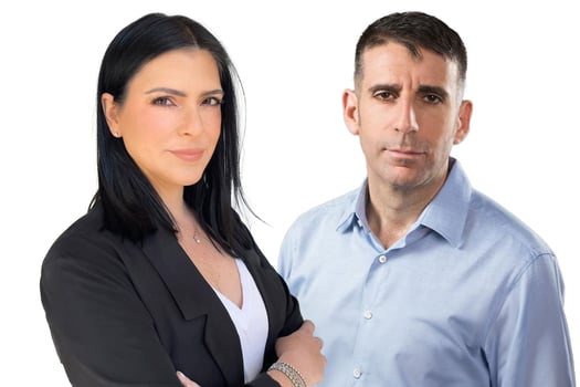 מימין: אבנר חדד, מנכ״ל הפניקס בית השקעות, צילום: טומי הרפז; אודליה פולק, צילום: דקלה חוסטיק
