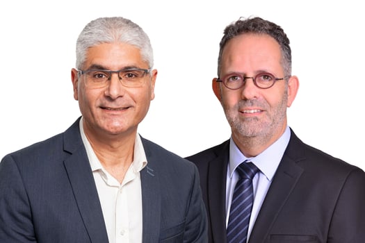 מימין: בנצי אדירי, מנכ״ל הפניקס גמא, צילום: תמר מצפי; ארז יוסף, גמא, צילום: נתי חדד