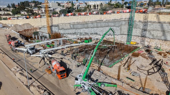 יציקת רפסודה, צילום: ליעד אסף