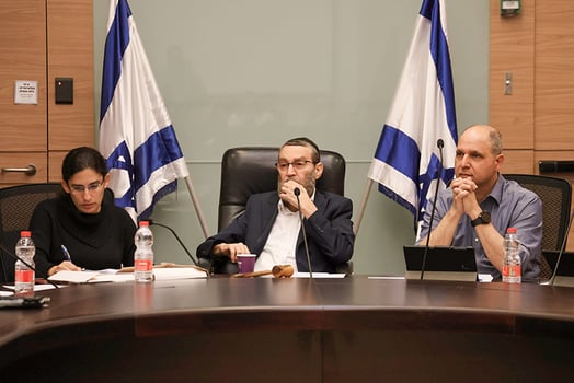 הצ״ח להגברת השקיפות ולעמידה בדרישות בין לאומיות בעניין חילופי מידע בדיני מס - דני שם טוב, דוברות הכנסת