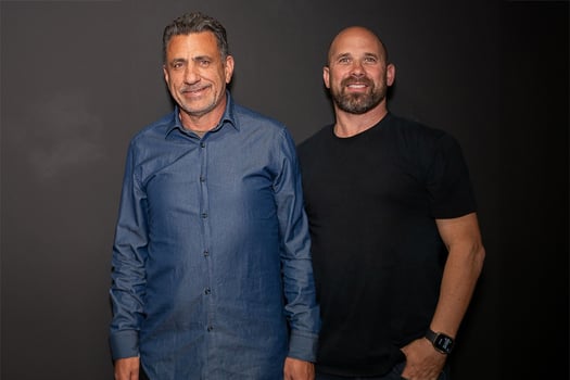 מימין לשמאל: אבן ניומן ושלומי עקריש, צילום: גלעד פורת