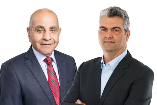 מימין: גלעד אורן, מנכ״ל חברת מצלאוי, צילום: דרור סיתהכל; סמי מצלאוי, יו״ר ובעלים חברת מצלאוי, צילום: מגדלור מדיה