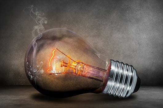 הסכמים לאספקת חשמל / Image-by-Comfreak-from-Pixabay