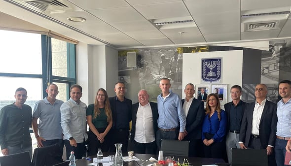 מילגם זכתה במכרז להפרטת דואר ישראל / צילום: משרד התקשורת