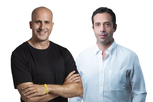 מימין: ראם רצון, מנכ״ל אב-גד, צילום: שי שחר / יאיר זוהר, צילום: רז רוגובסקי