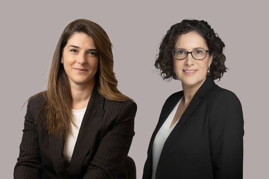 מימין: חגית מאירוביץ׳, צילום: רמי זרנגר / רוני לוי קמחי, קרדיט: דוברות דיסקונט