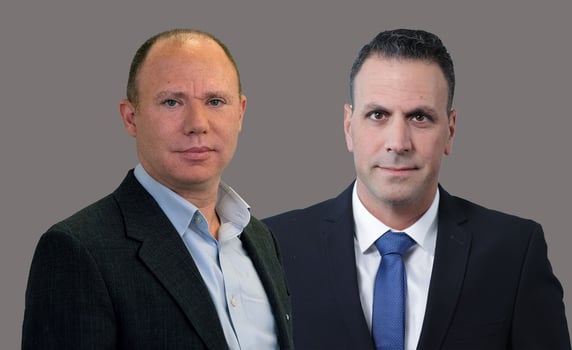 מימין: מאור דואק, מנכ״ל מניף, קרדיט: מניף שירותים פיננסיים / ברק בנסקי, משנה למנכ״ל, מנהל חטיבת ההשקעות כלל ביטוח ופיננסים, צילום: סיון פרג׳