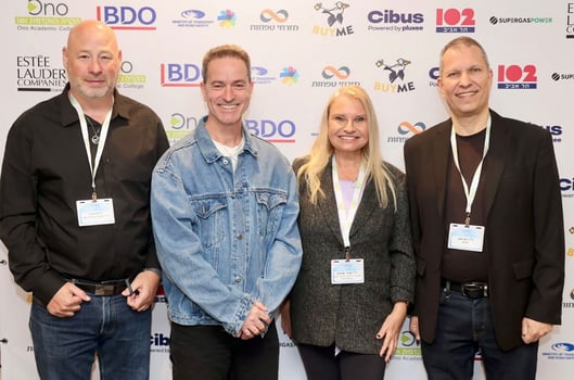 מימין: ד״ר גיא יוגב, ראש יחידת Marketing & Customer ב-BDO, ד״ר מיכל שפירא, ראש ביה״ס לשיווק ודיגיטל  מהקריה האקדמית אונו, זיו רוזן, מנכ״ל Buyme ודניאל ספיר, מנכ״ל קבוצת סופרגז פאוור, קרדיט: קריה האקדמית אונו