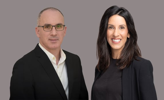 מימין: ויקי יהושוע, מנהלת פיתוח עסקי בארכימדס מימון נדל״ן, צילום: ניקי וסטפהל | סהר בן זאב, מנהל מחלקת ערבויות באיילון ביטוח ופיננסים, צילום: יח״צ