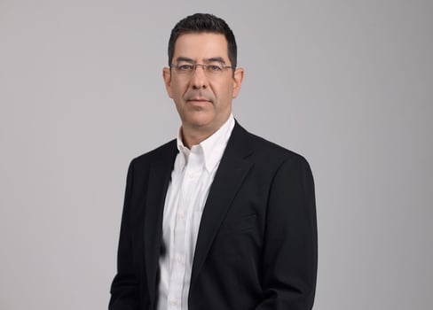 ערן גולן, מנכ״ל מימון ישיר, צילום: עופר חג׳יוב